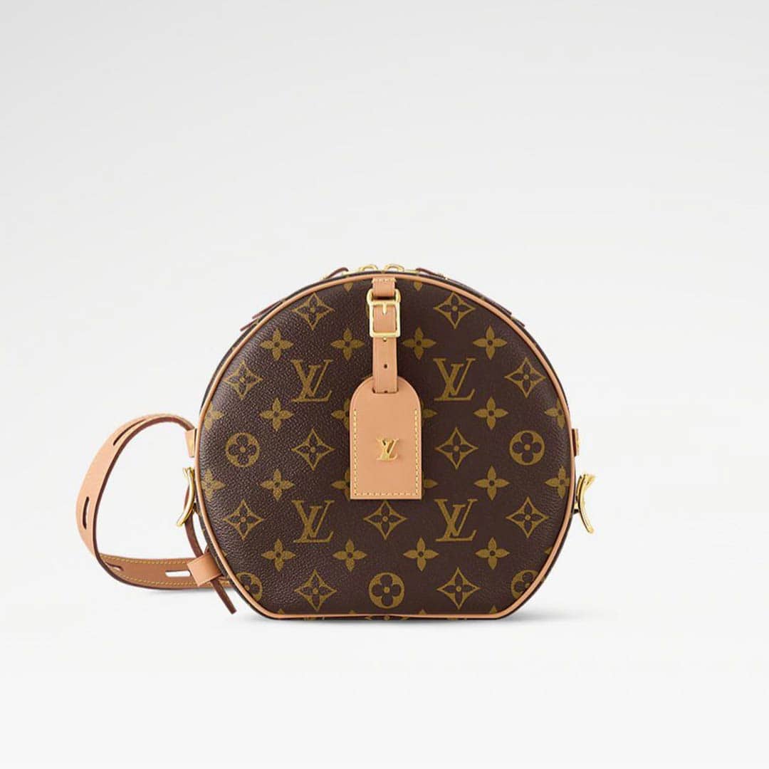Luxury Designer Monogram Shoulder Bag - Image 6